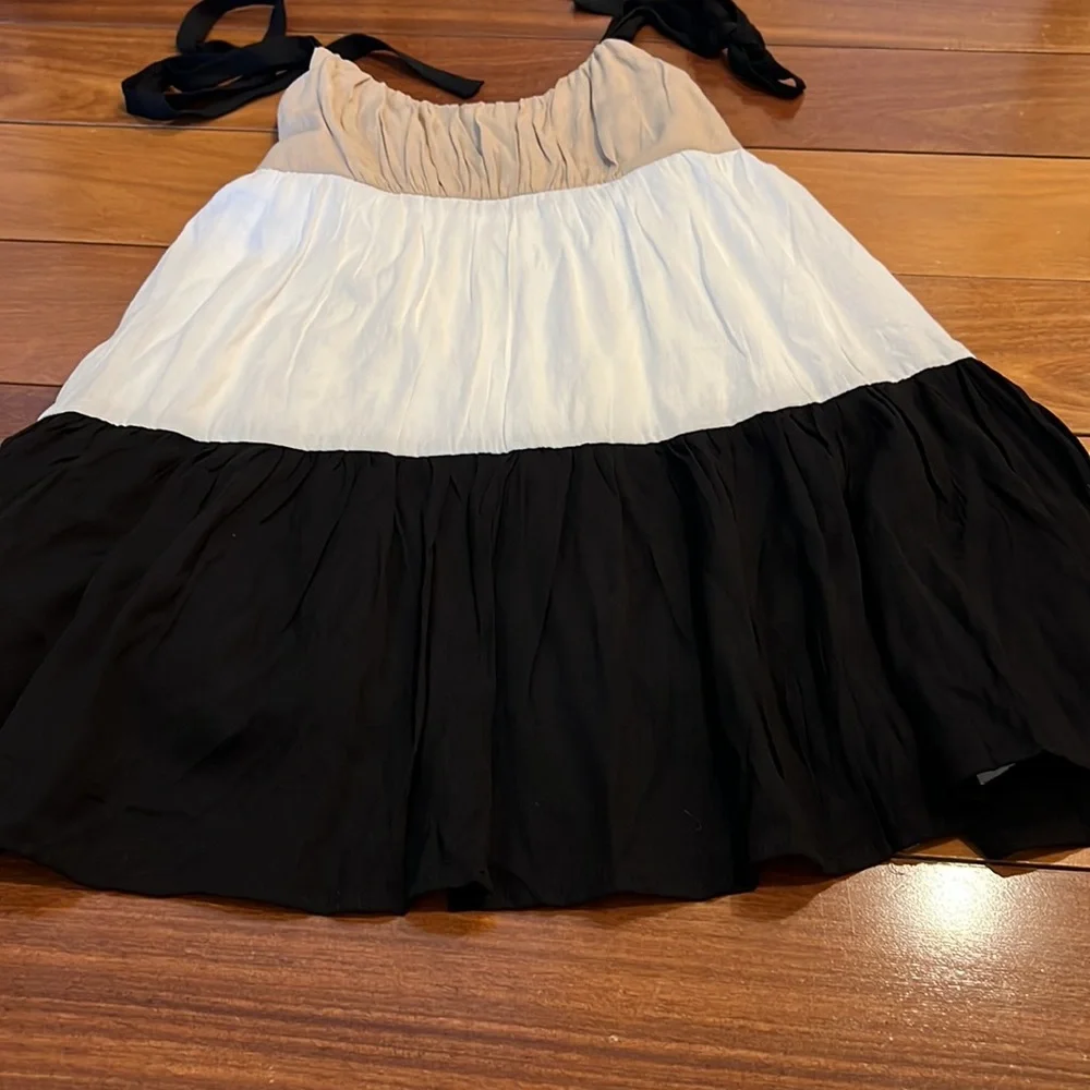 Dress - Picture 4 of 6